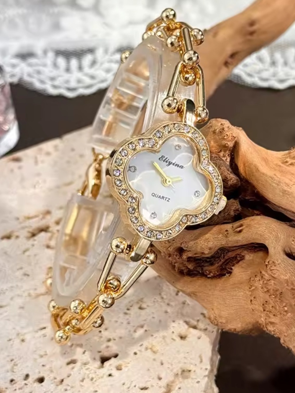 Classic clover motif bracelet Crystal-Accent Clover Bracelet Watch